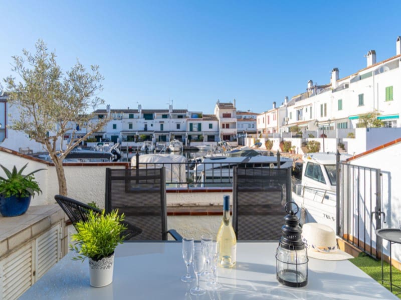 4 soveværelse Villa til salg i Empuriabrava - € 455.000 (Ref: 9820269)