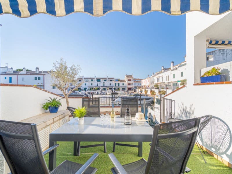 4 soveværelse Villa til salg i Empuriabrava - € 455.000 (Ref: 9820269)