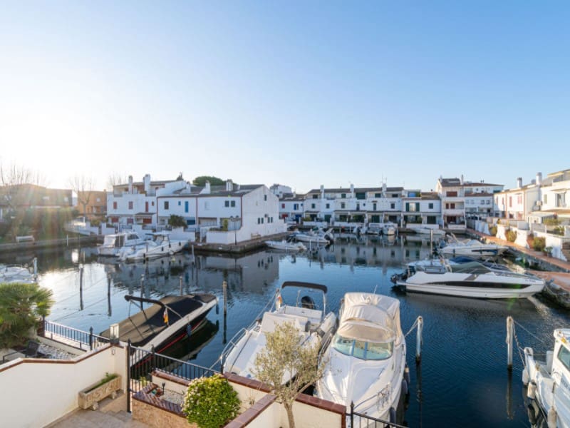 4 soveværelse Villa til salg i Empuriabrava - € 455.000 (Ref: 9820269)