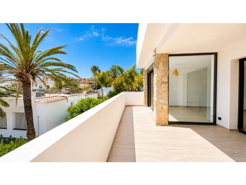 3 Zimmer Apartment zu verkaufen in Empuriabrava mit Garage - 495.000 € (Ref: 9851002)