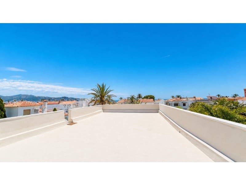 3 Zimmer Apartment zu verkaufen in Empuriabrava mit Garage - 495.000 € (Ref: 9851002)