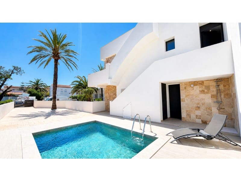 3 Zimmer Apartment zu verkaufen in Empuriabrava mit Garage - 495.000 € (Ref: 9851002)