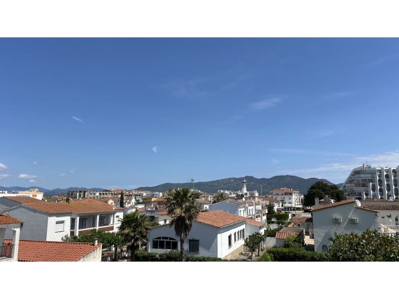 3 Zimmer Apartment zu verkaufen in Empuriabrava mit Garage - 495.000 € (Ref: 9851002)