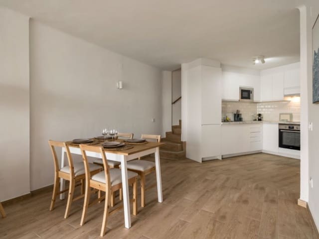 1 makuuhuone Huoneisto myytävänä paikassa Empuriabrava, Castelló d'Empúries - 295 000 € (Ref: 9875874)