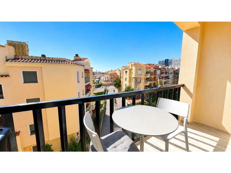 1 bedroom Apartment for sale in Empuriabrava - € 155,000 (Ref: 9912760)