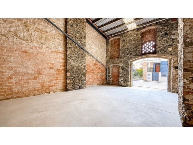 Garasje til salgs i Castelló d'Empúries - € 110 000 (Ref: 9939595)