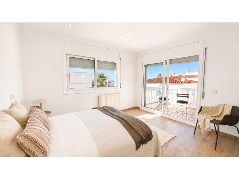 3 soveværelse Villa til salg i Roses - € 450.000 (Ref: 9945363)