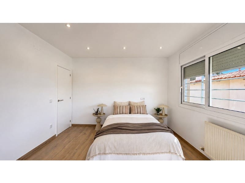 3 soveværelse Villa til salg i Roses - € 450.000 (Ref: 9945363)