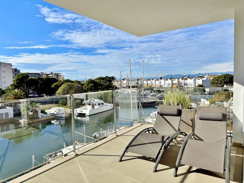 3 bedroom Apartment for sale in Santa Margarida with garage - € 549,000 (Ref: 9949399)