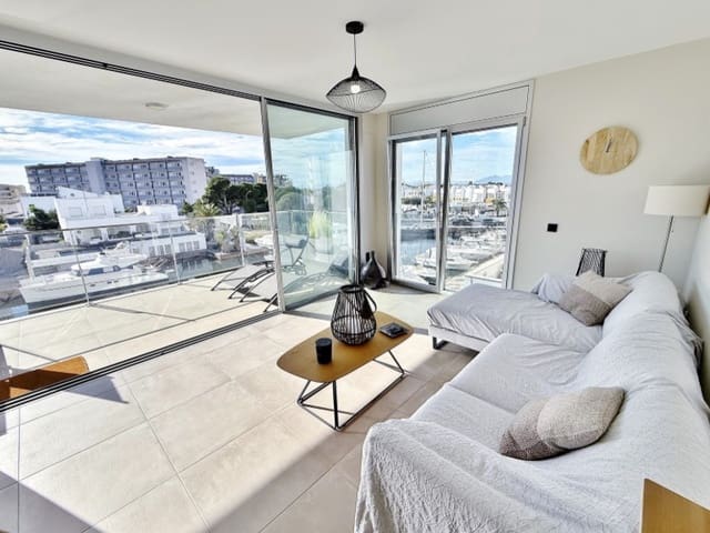 3 bedroom Apartment for sale in Santa Margarida, Roses with garage - € 549,000 (Ref: 9949399)