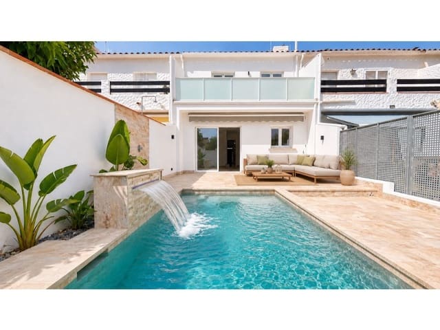 3 soveværelse Semi-Rækkehus til salg i Empuriabrava, Castelló d'Empúries med garage - € 485.000 (Ref: 9964958)