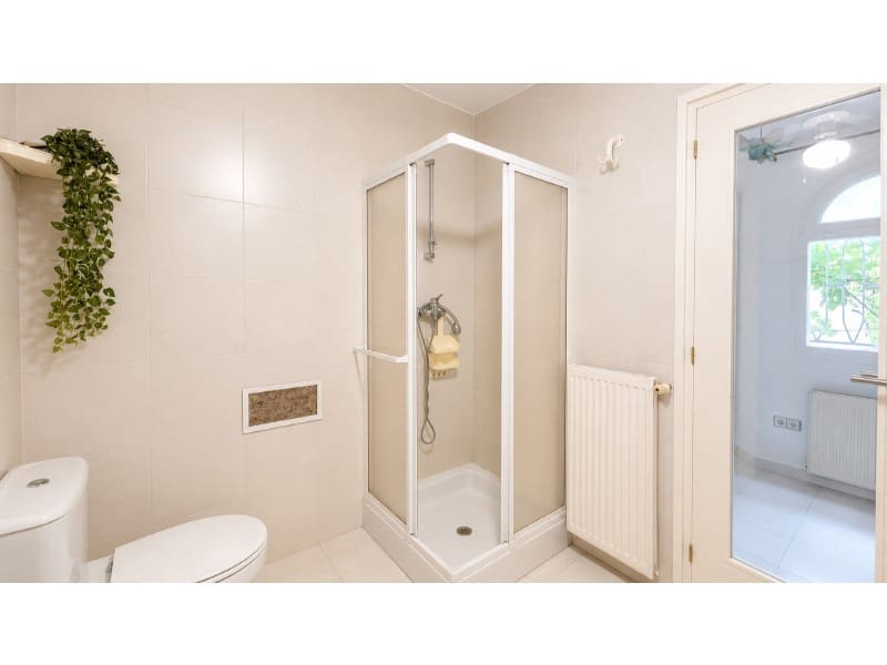 3 Zimmer Villa zu verkaufen in Empuriabrava mit Garage - 570.000 € (Ref: 9982977)