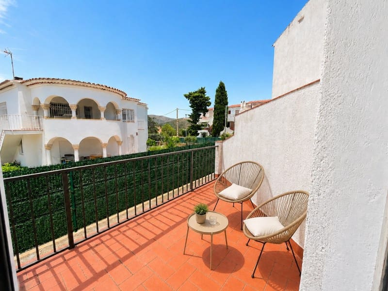 1 slaapkamer Appartement te koop in Roses - € 110.000 (Ref: 9986527)