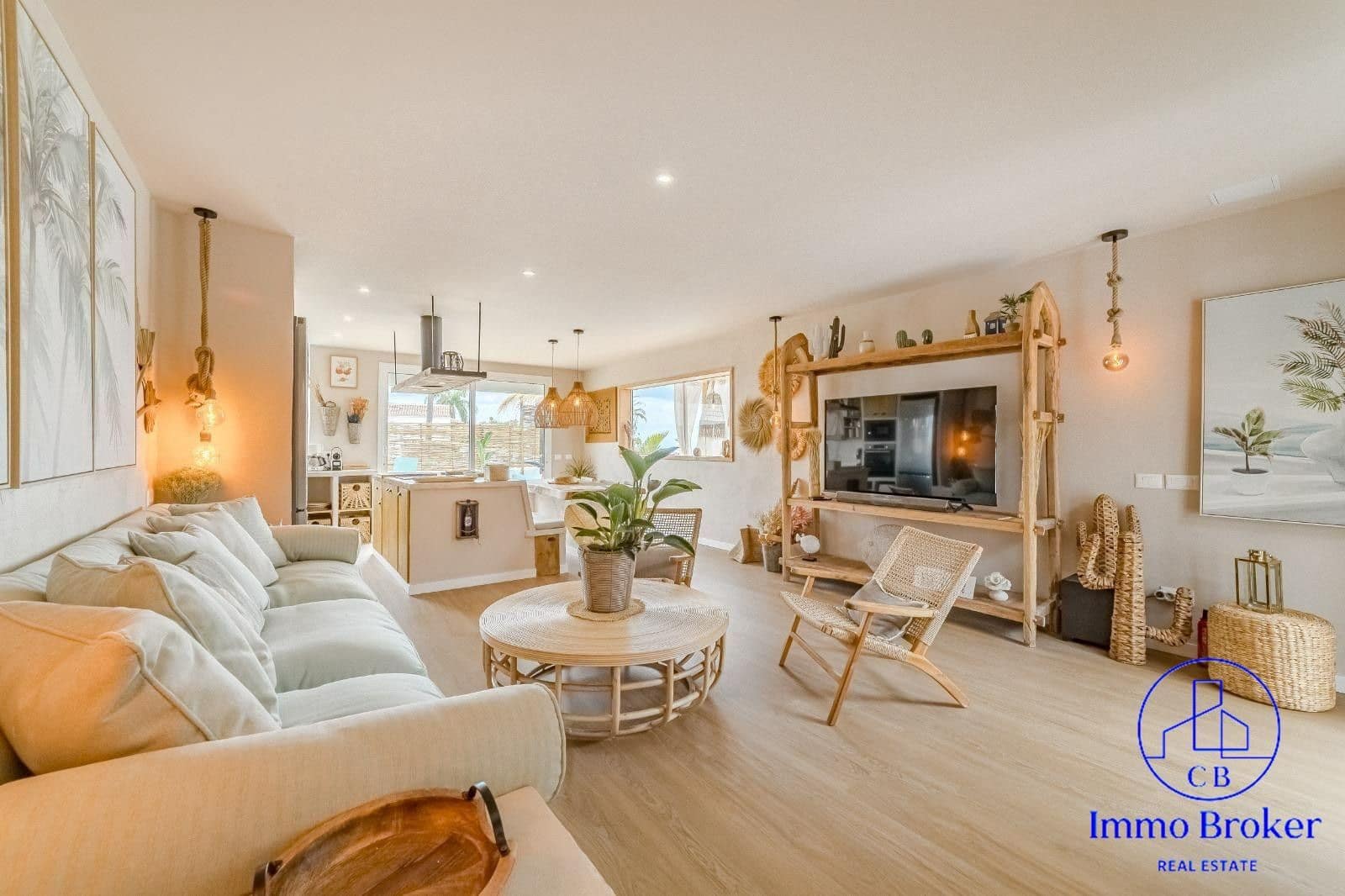 5 soveværelse Villa til salg i Chayofa med swimmingpool garage - € 1.522.500 (Ref: 10127704)