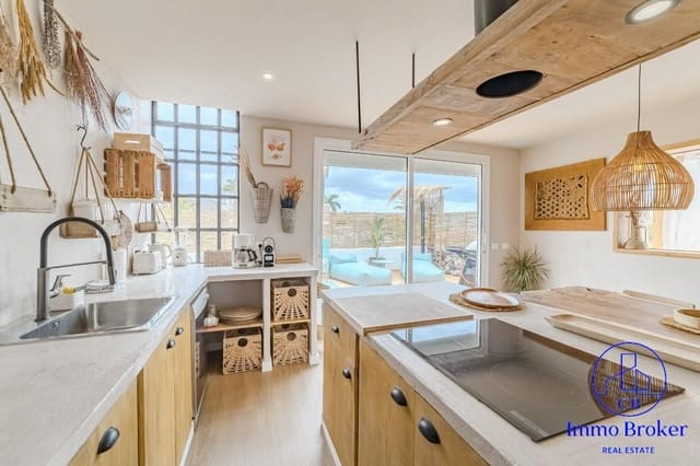 5 soveværelse Villa til salg i Chayofa, Arona med swimmingpool garage - € 1.522.500 (Ref: 10127704)