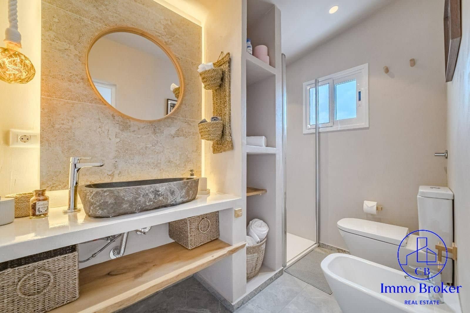 5 soveværelse Villa til salg i Chayofa med swimmingpool garage - € 1.522.500 (Ref: 10127704)