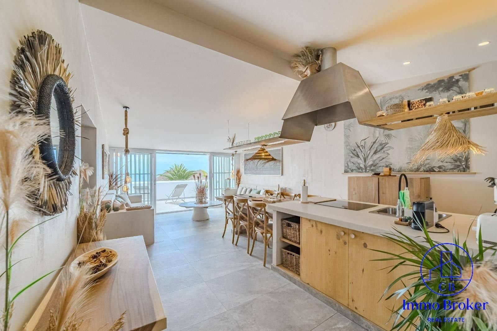 5 soveværelse Villa til salg i Chayofa med swimmingpool garage - € 1.522.500 (Ref: 10127704)
