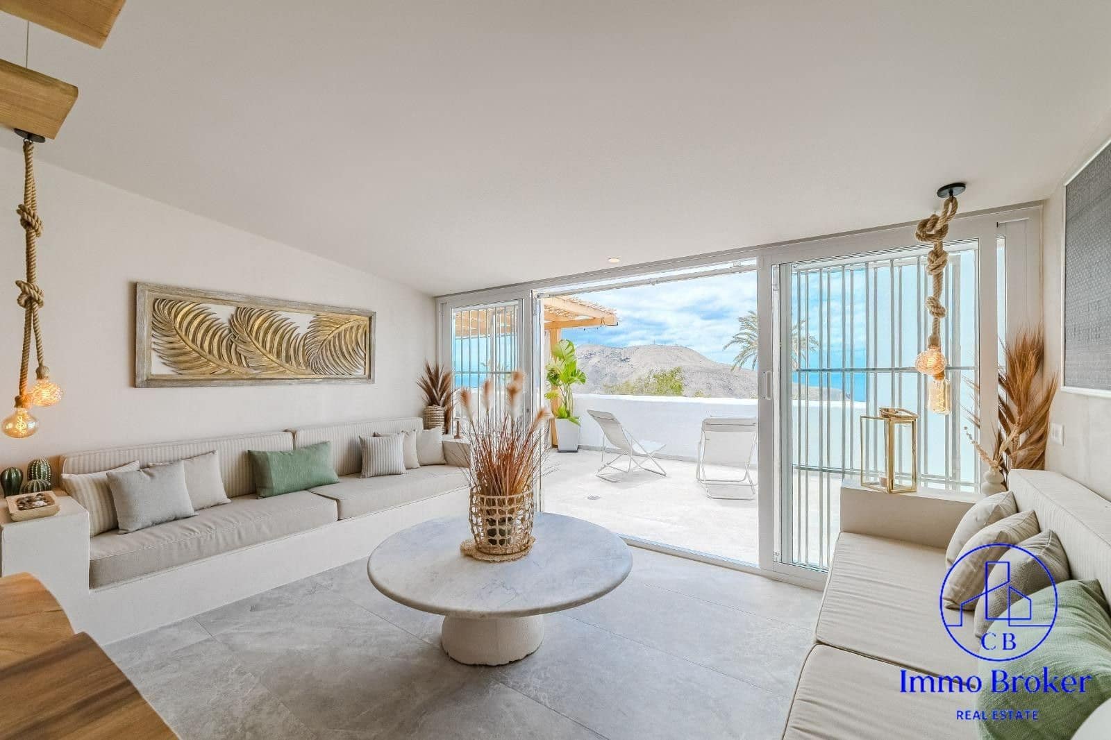 5 soveværelse Villa til salg i Chayofa med swimmingpool garage - € 1.522.500 (Ref: 10127704)