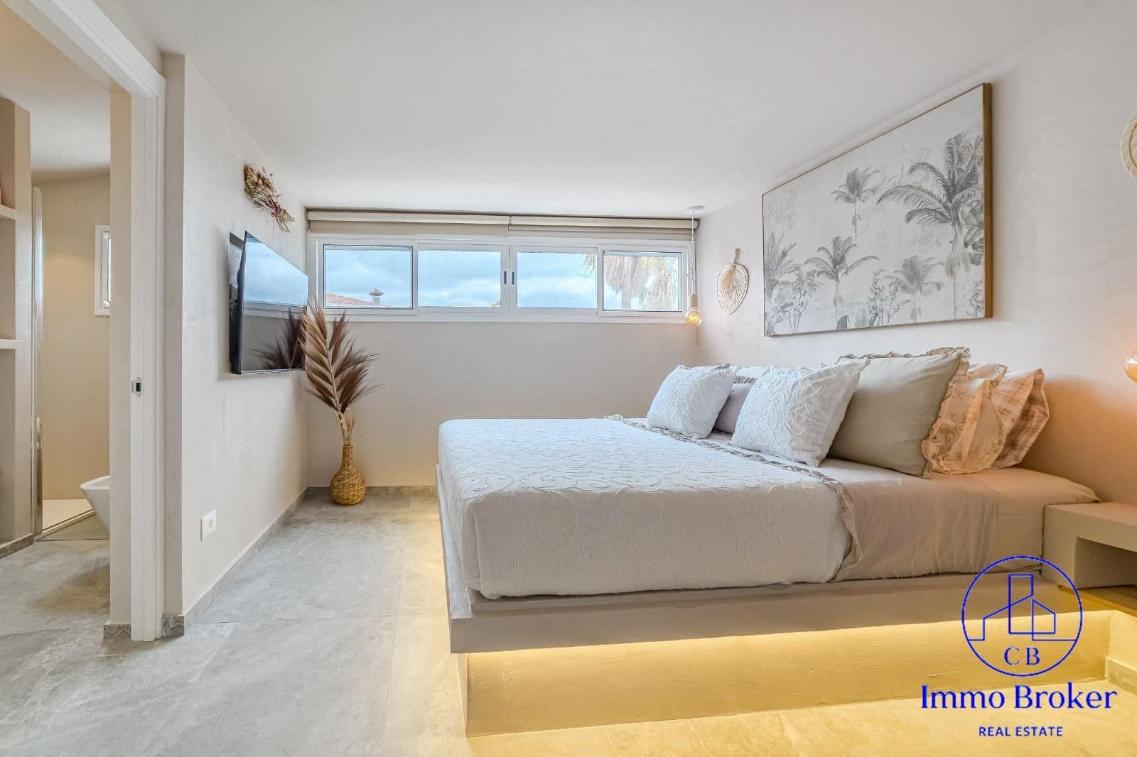 5 soveværelse Villa til salg i Chayofa med swimmingpool garage - € 1.522.500 (Ref: 10127704)