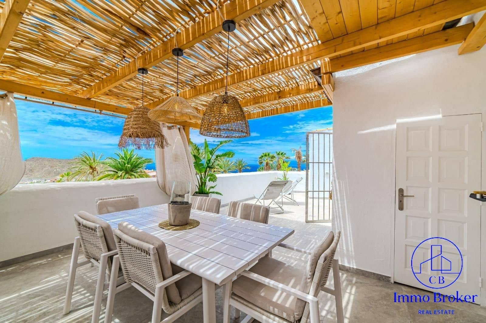 5 soveværelse Villa til salg i Chayofa med swimmingpool garage - € 1.522.500 (Ref: 10127704)