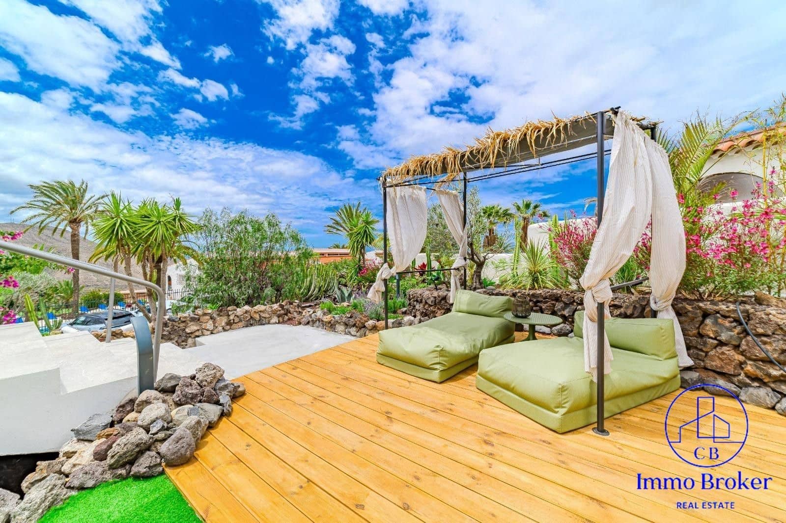 5 soveværelse Villa til salg i Chayofa med swimmingpool garage - € 1.522.500 (Ref: 10127704)