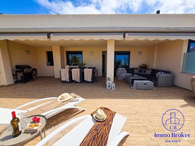 2 sypialnia Penthouse na sprzedaż w Puerto Santiago, Santiago del Teide z basenem garażem - 670 000 € (Ref: 10148298)