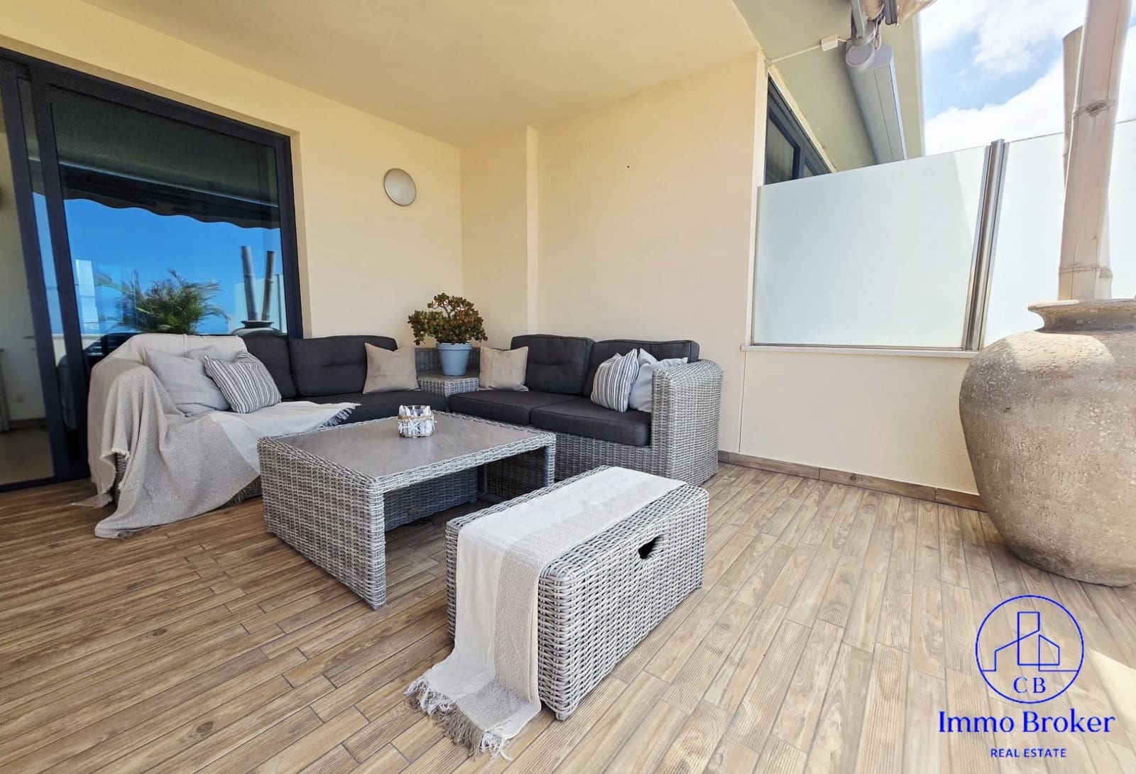 2 sypialnia Penthouse na sprzedaż w Puerto Santiago z basenem garażem - 670 000 € (Ref: 10148298)