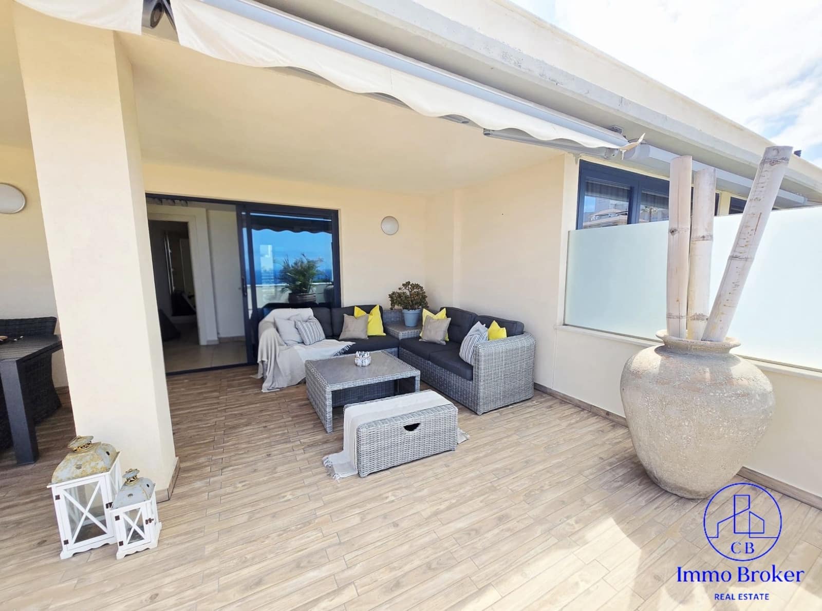 2 sypialnia Penthouse na sprzedaż w Puerto Santiago z basenem garażem - 670 000 € (Ref: 10148298)