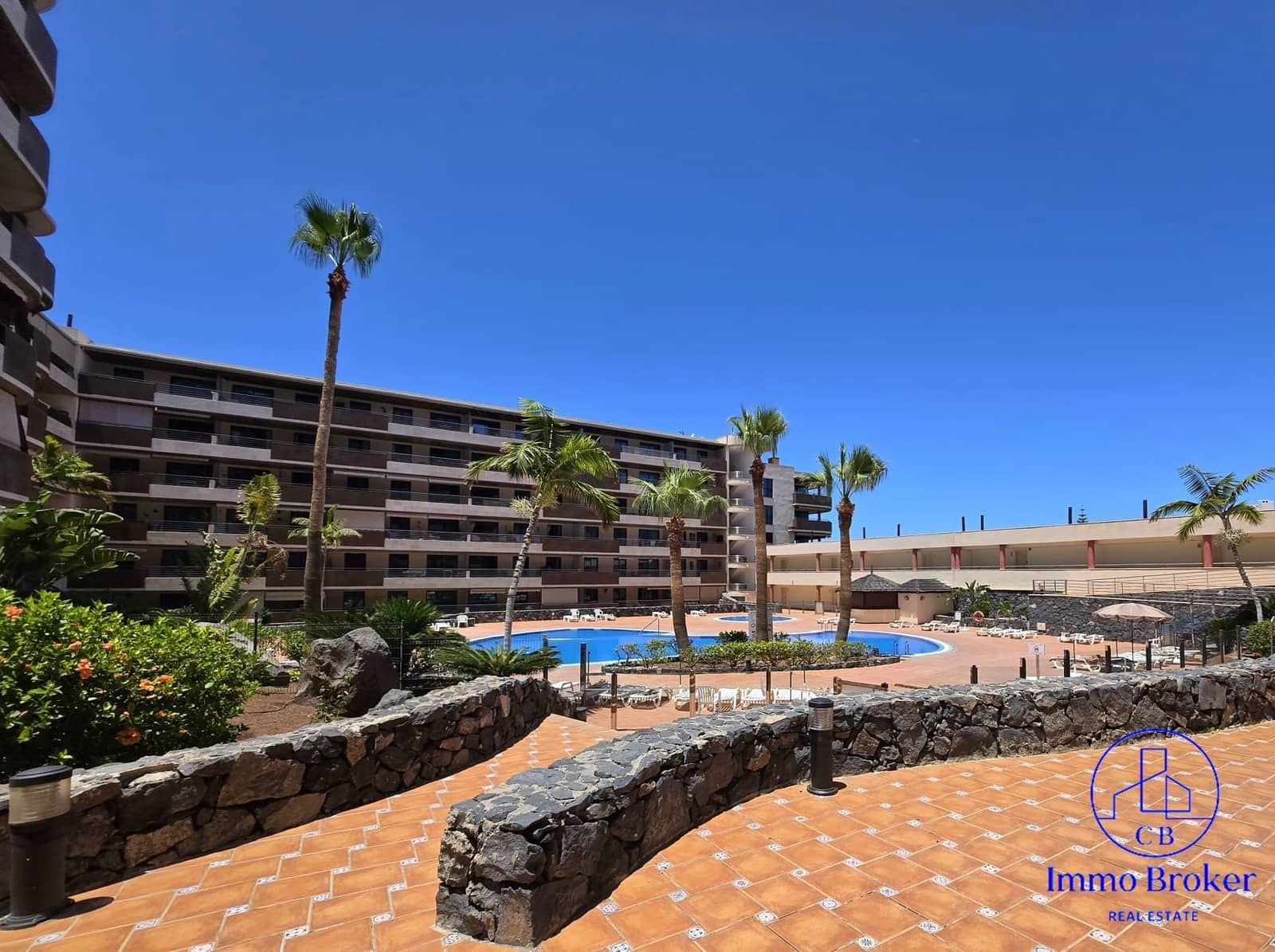 2 sypialnia Penthouse na sprzedaż w Puerto Santiago z basenem garażem - 670 000 € (Ref: 10148298)