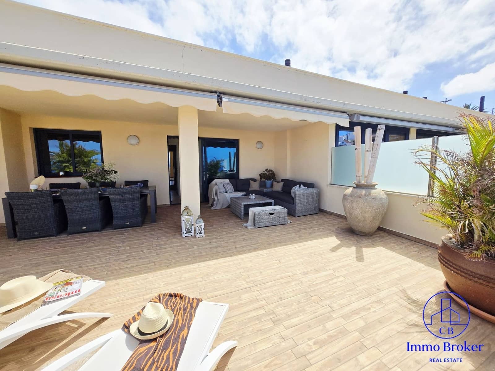 2 sypialnia Penthouse na sprzedaż w Puerto Santiago z basenem garażem - 670 000 € (Ref: 10148298)