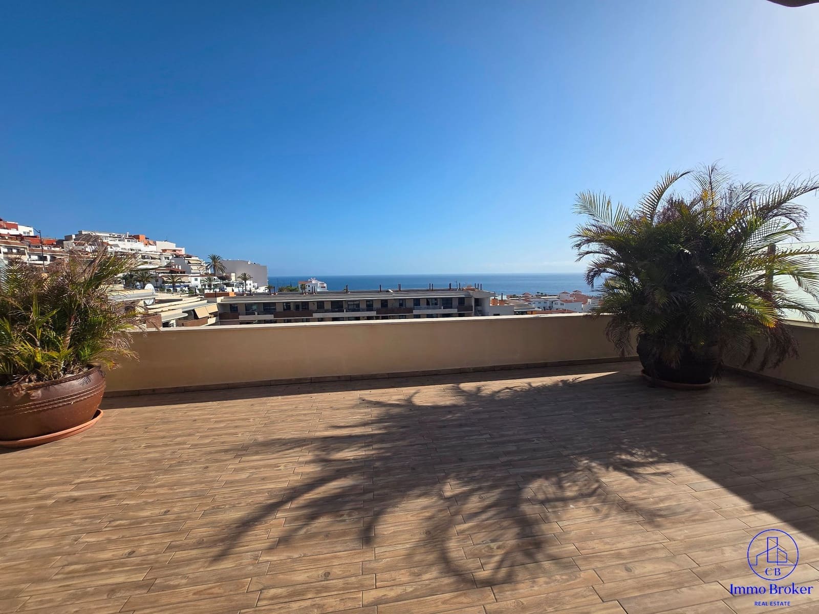 2 sypialnia Penthouse na sprzedaż w Puerto Santiago z basenem garażem - 670 000 € (Ref: 10148298)