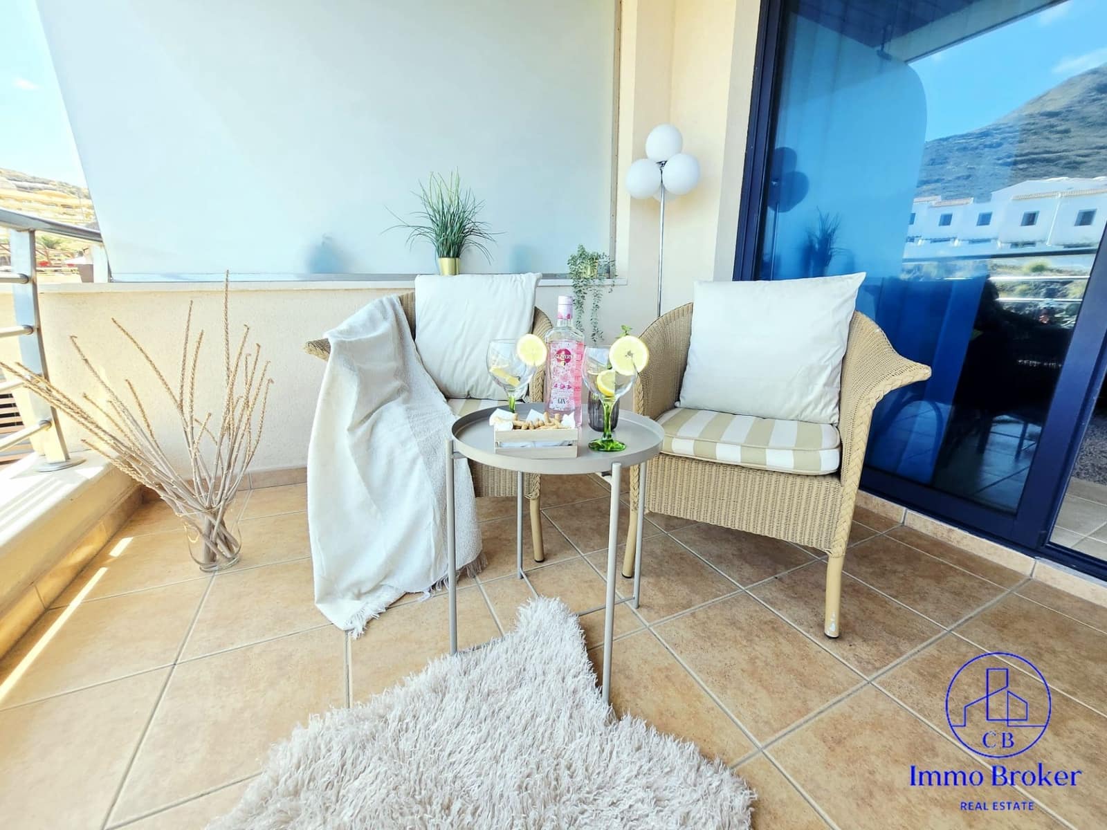 2 sypialnia Penthouse na sprzedaż w Puerto Santiago z basenem garażem - 670 000 € (Ref: 10148298)