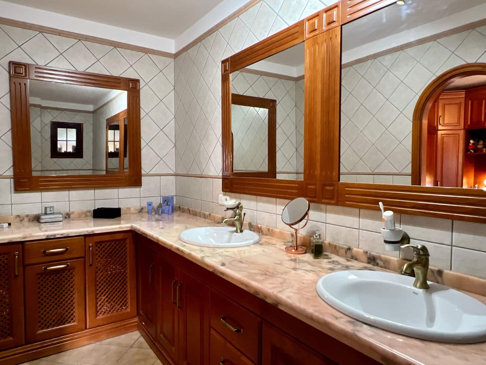 3 makuuhuone Maalaistalo myytävänä paikassa Santiago del Teide mukana uima-altaan 
autotalli - 1 100 000 € (Ref: 9471833)