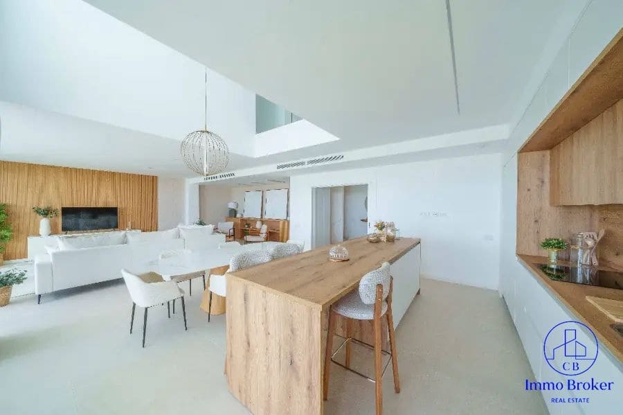 3 chambre Villa/Maison Semi-Mitoyenne à vendre à Las Palmas de Gran Canaria avec piscine garage - 998 000 € (Ref: 9471834)