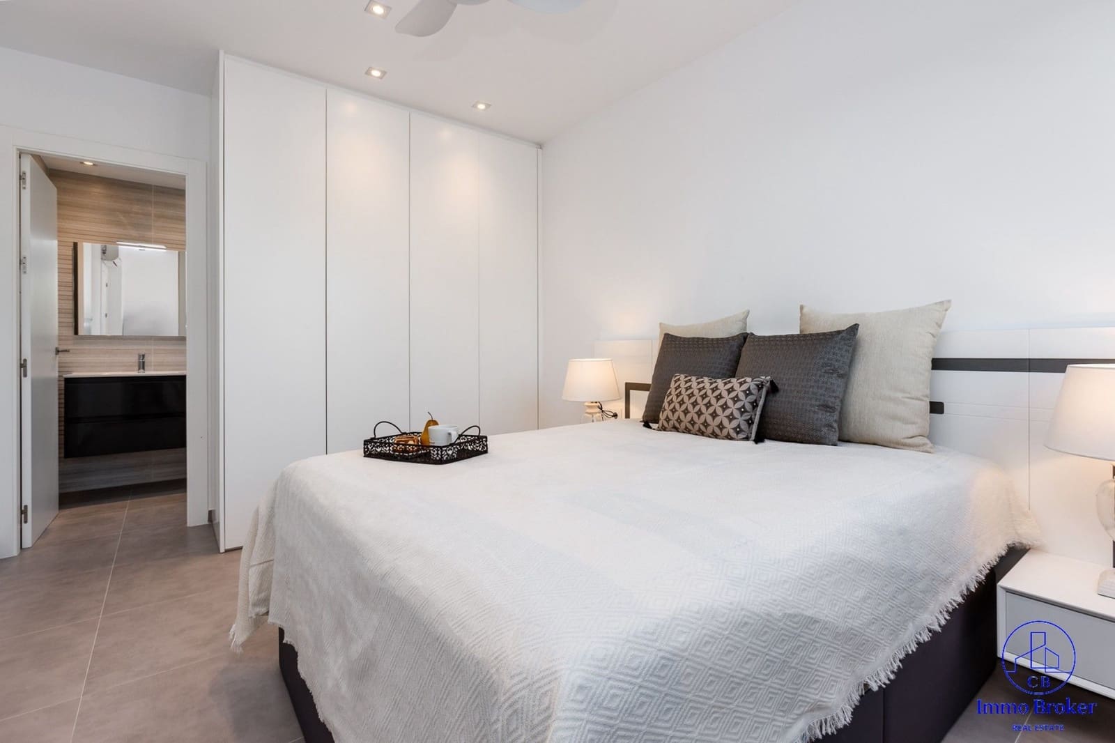 3 soveværelse Villa til salg i Pilar de la Horadada med swimmingpool garage - € 410.000 (Ref: 9471844)