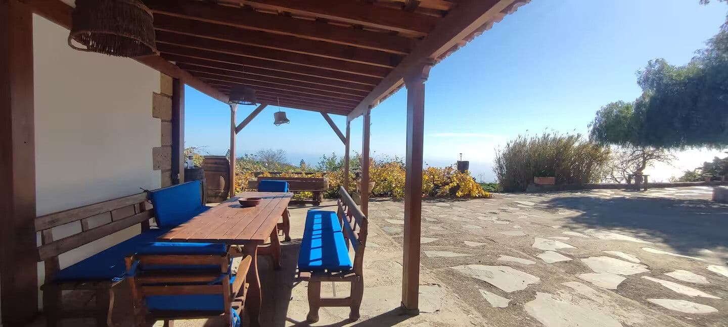 5 bedroom Finca/Country House for sale in Vilaflor with garage - € 890,000 (Ref: 9471847)