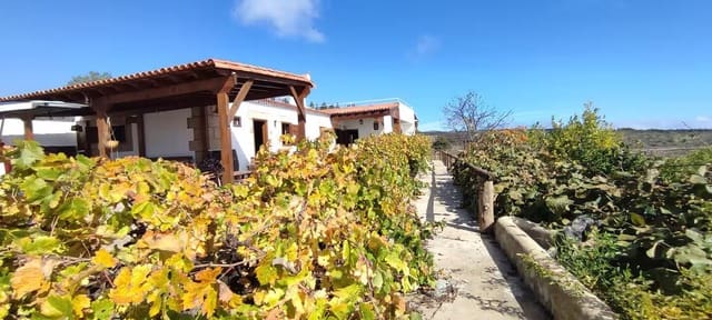 5 slaapkamer Finca/Landhuis te koop in Vilaflor met garage - € 890.000 (Ref: 9471847)