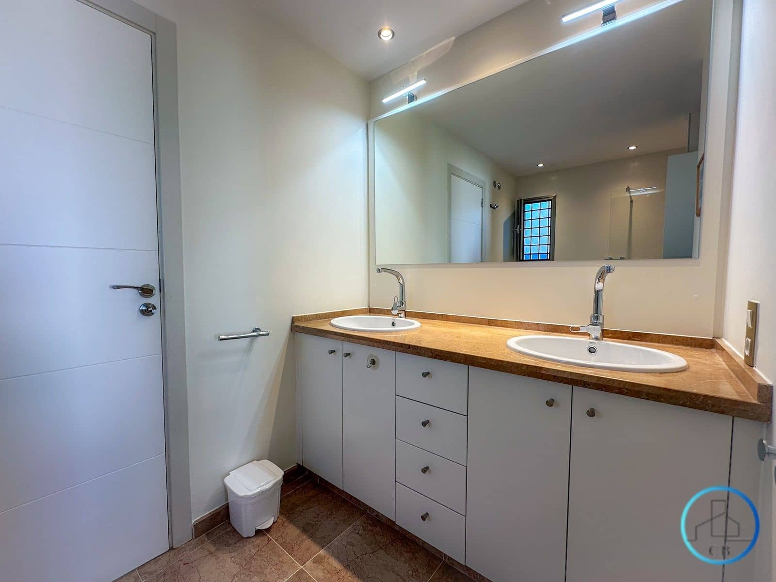 4 bedroom Villa for sale in Arona with pool garage - € 1,395,000 (Ref: 9471848)