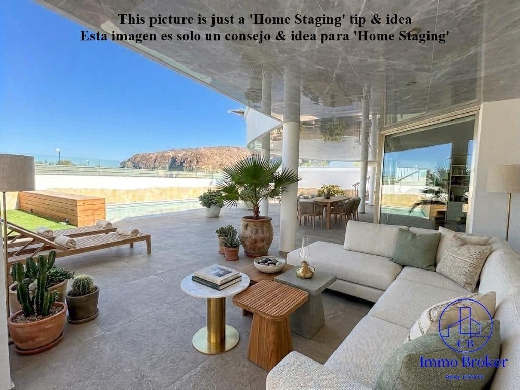 4 bedroom Villa for sale in Arona with pool garage - € 1,349,000 (Ref: 9471848)