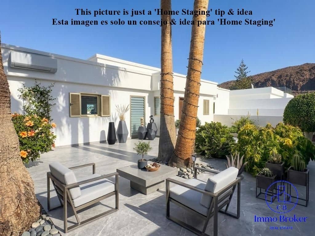 4 bedroom Villa for sale in Arona with pool garage - € 1,349,000 (Ref: 9471848)