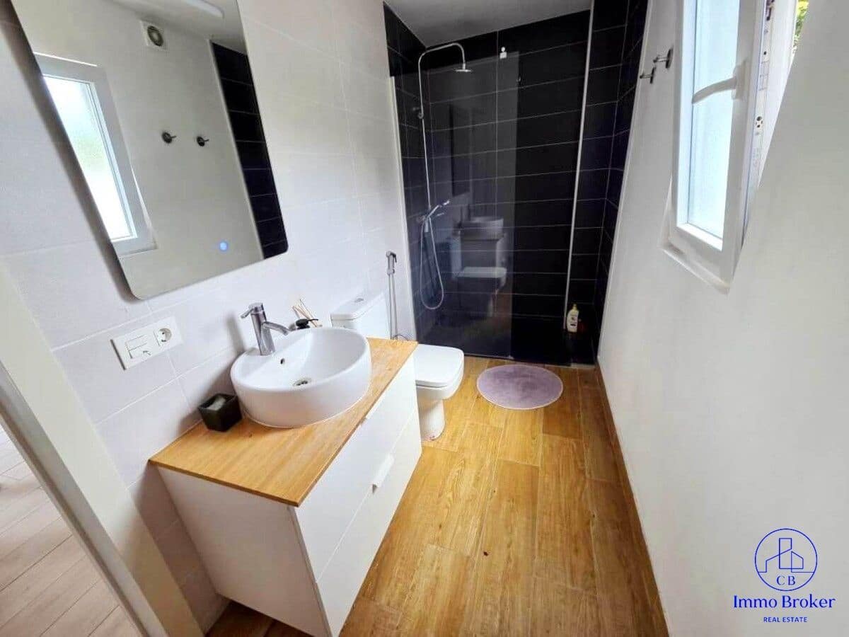 5 bedroom Finca/Country House for sale in Playa San Juan with garage - € 977,000 (Ref: 9471852)