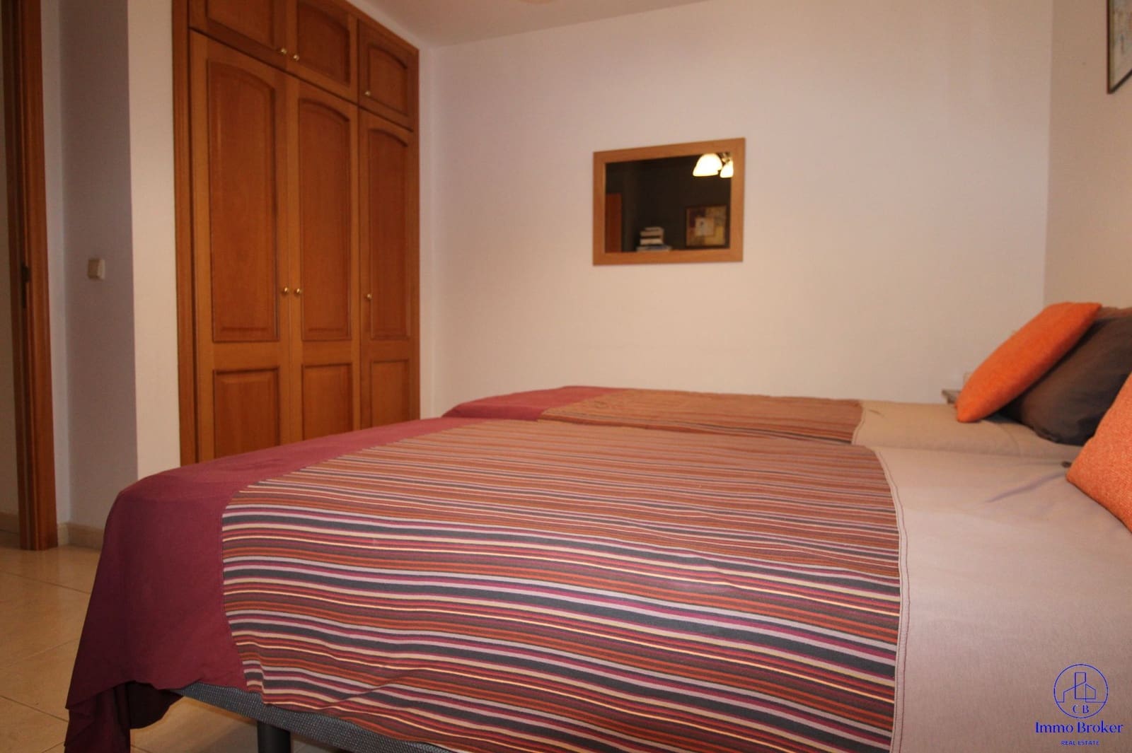 2 slaapkamer Flat te koop in Adeje met zwembad garage - € 425.000 (Ref: 9471855)