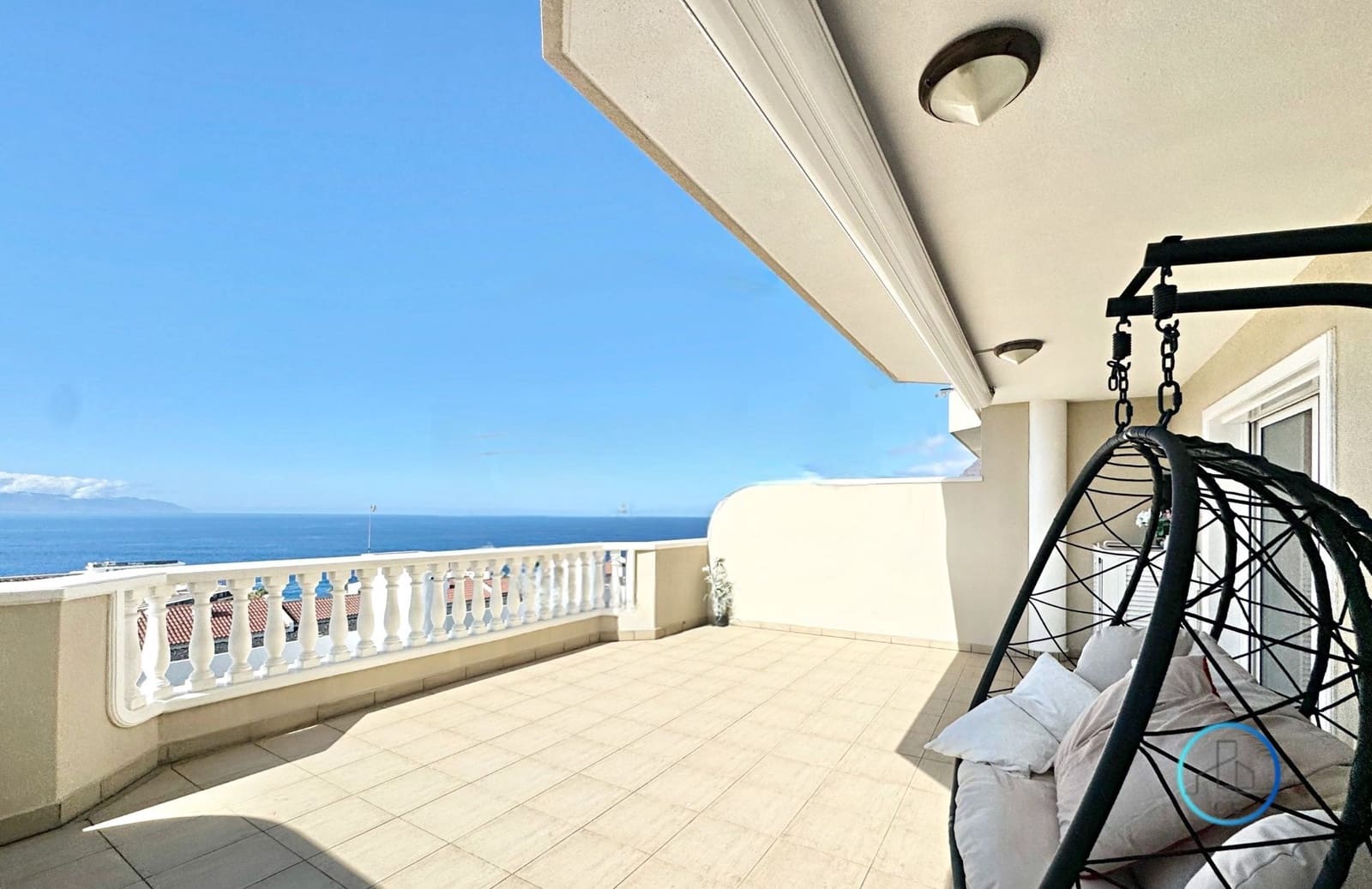3 bedroom Apartment for sale in Los Gigantes with pool garage - € 600,000 (Ref: 9471860)
