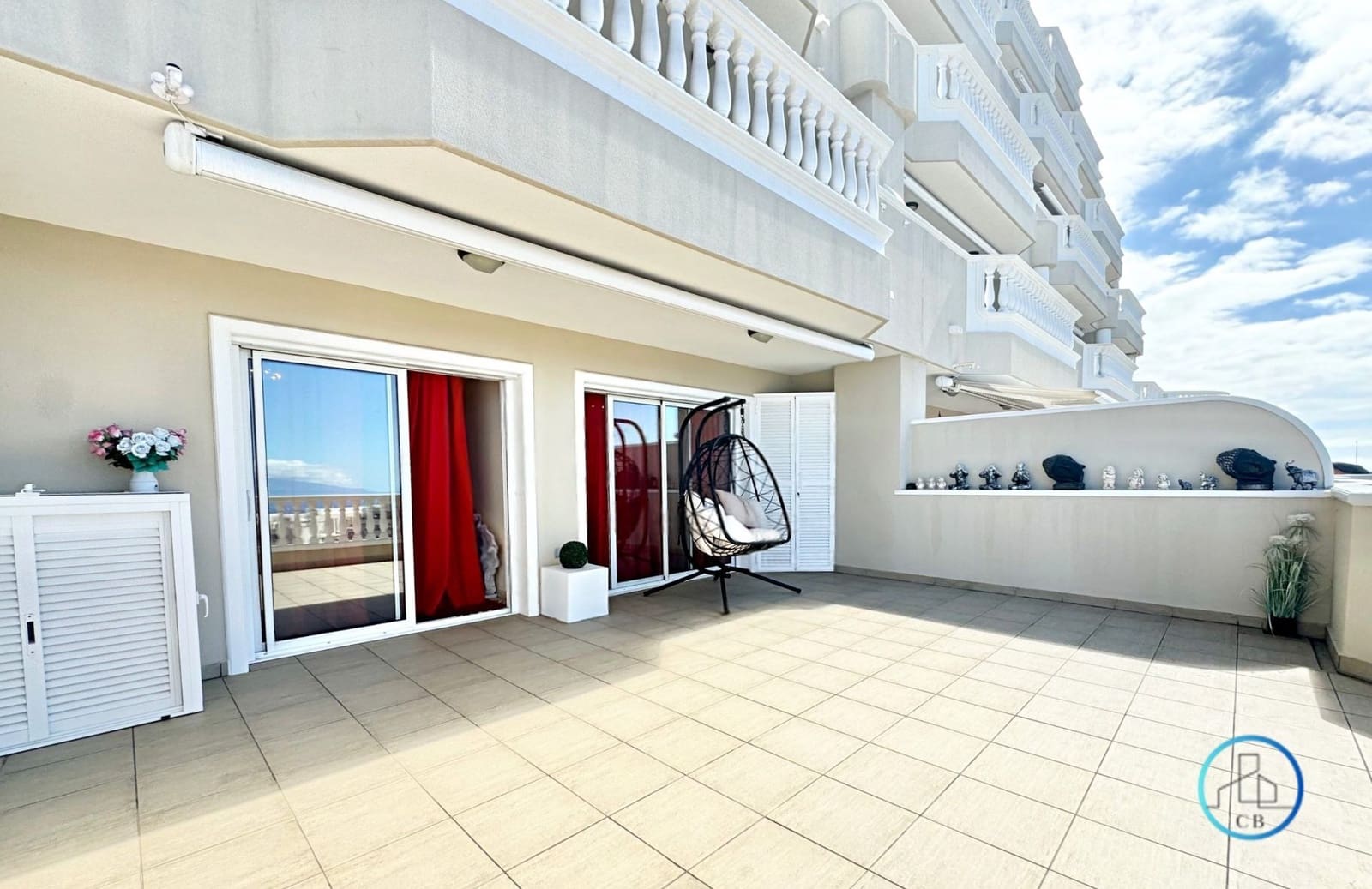 3 bedroom Apartment for sale in Los Gigantes with pool garage - € 600,000 (Ref: 9471860)