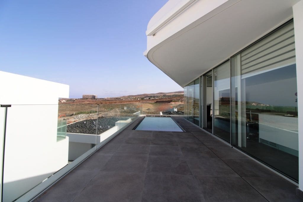 3 makuuhuone Huvila myytävänä paikassa Adeje mukana 
autotalli - 1 490 000 € (Ref: 9471865)