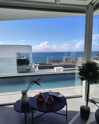 3 makuuhuone Huvila myytävänä paikassa Callao Salvaje - Playa Paraíso, Adeje mukana 
autotalli - 1 490 000 € (Ref: 9471865)