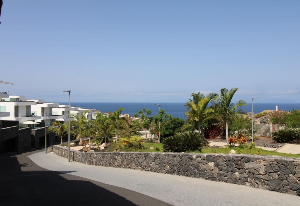 3 makuuhuone Huvila myytävänä paikassa Adeje mukana 
autotalli - 1 490 000 € (Ref: 9471865)