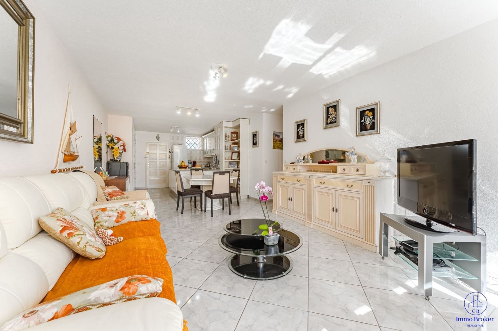 2 bedroom Flat for sale in Adeje - € 345,000 (Ref: 9471871)