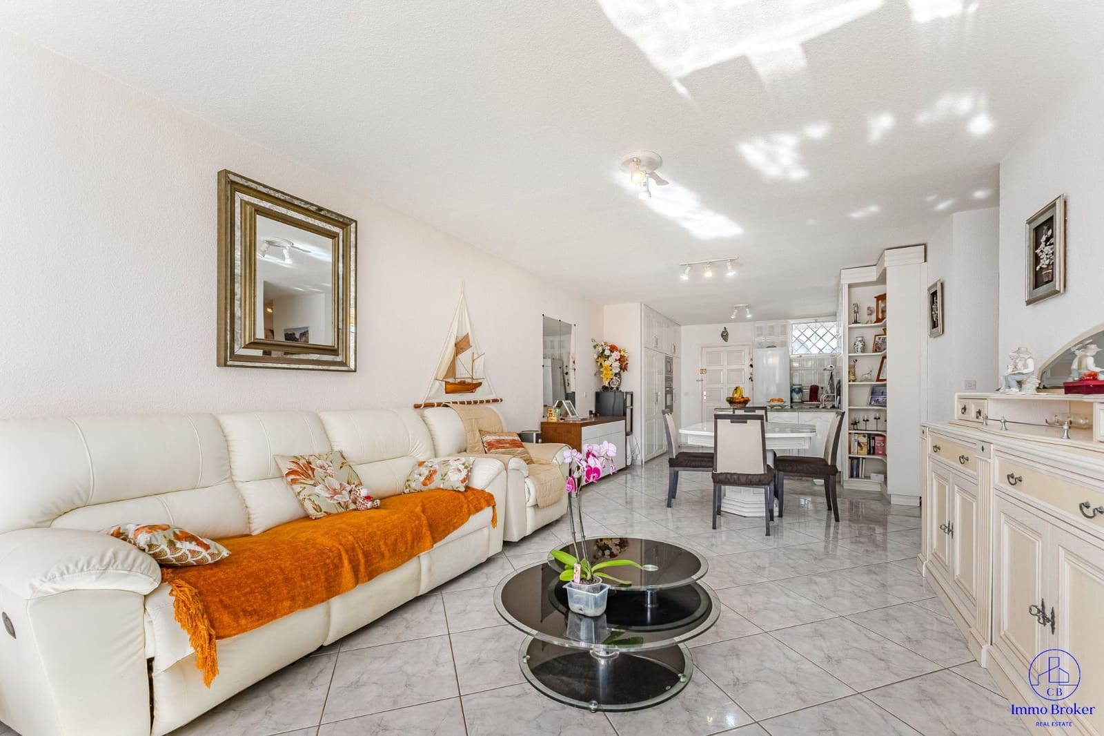 2 bedroom Flat for sale in Adeje - € 345,000 (Ref: 9471871)