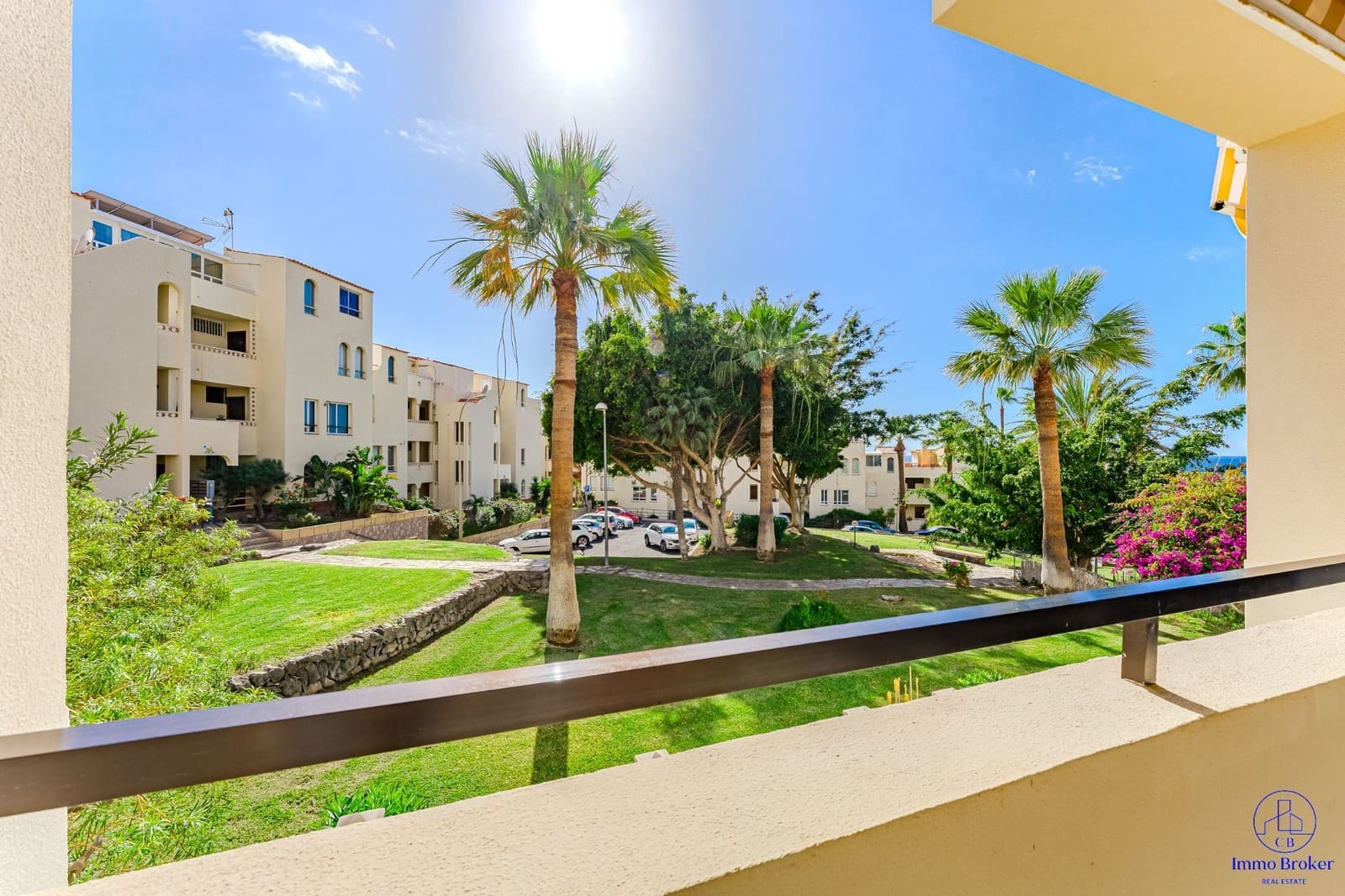 2 bedroom Flat for sale in Adeje - € 345,000 (Ref: 9471871)